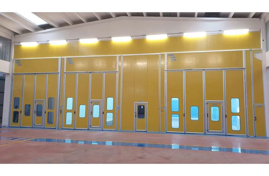 Immagine - Vertical or semi-vertical industrial coating booths for trains, aircraft, buses, cars and industrial