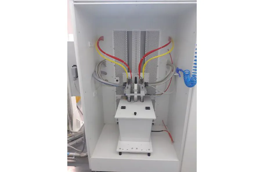 Immagine - Cabine di verniciatura manuali o automatiche per vernici in polvere