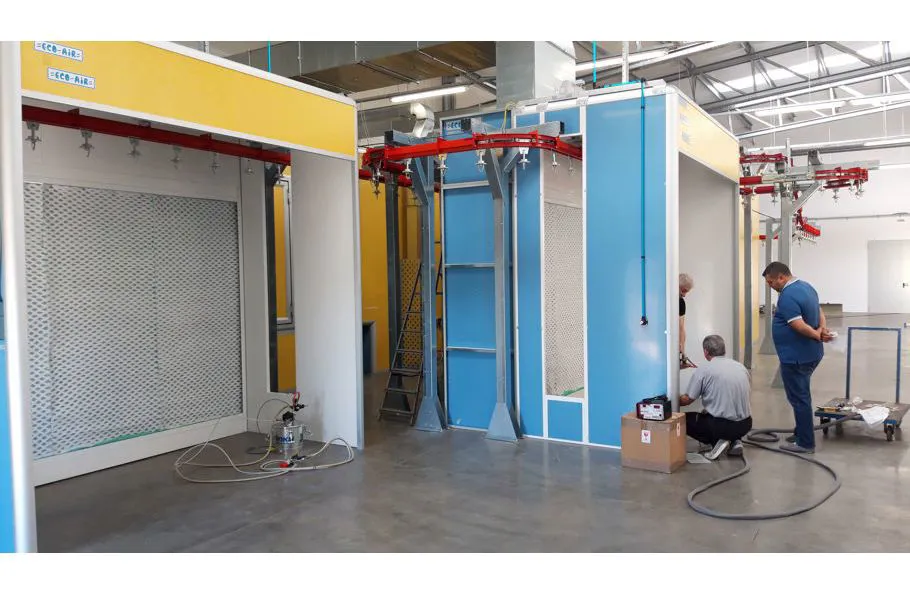 Immagine - Impianti di verniciatura industriali automatici con convogliatori aerei o a terra