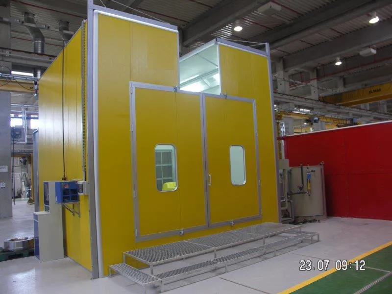 Sandblasting and shot blasting booths