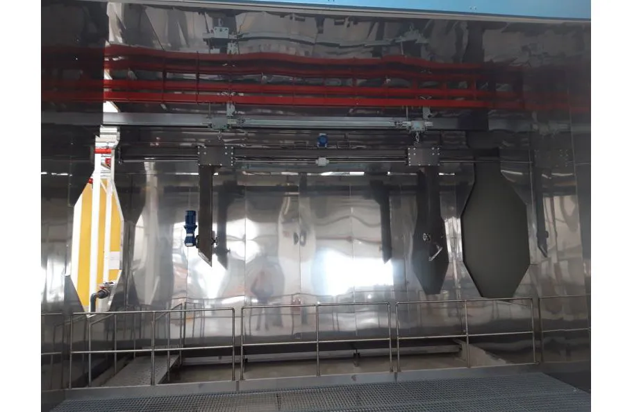 Immagine - Dry filter automatic or manual spray booths for solvent- or water-based paints