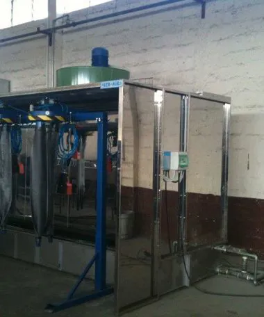 Cabine di verniciatura automatiche o manuali per vernici a solvente o acqua con filtrazione a secco
