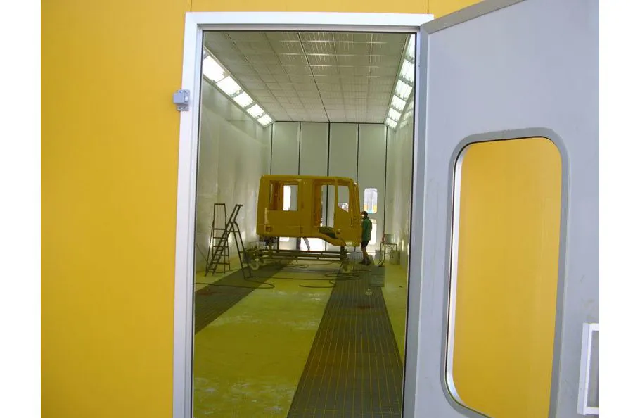 Immagine - Vertical or semi-vertical industrial coating booths for trains, aircraft, buses, cars and industrial