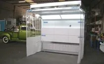 Immagine - Zone di preparazione, carteggiatura, verniciatura